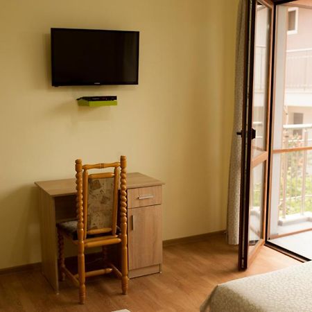 Alfa Guest Rooms With Parking ヴァルナ エクステリア 写真