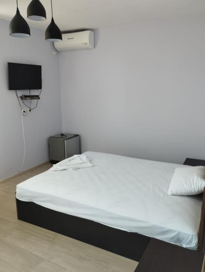 Alfa Guest Rooms With Parking ヴァルナ エクステリア 写真