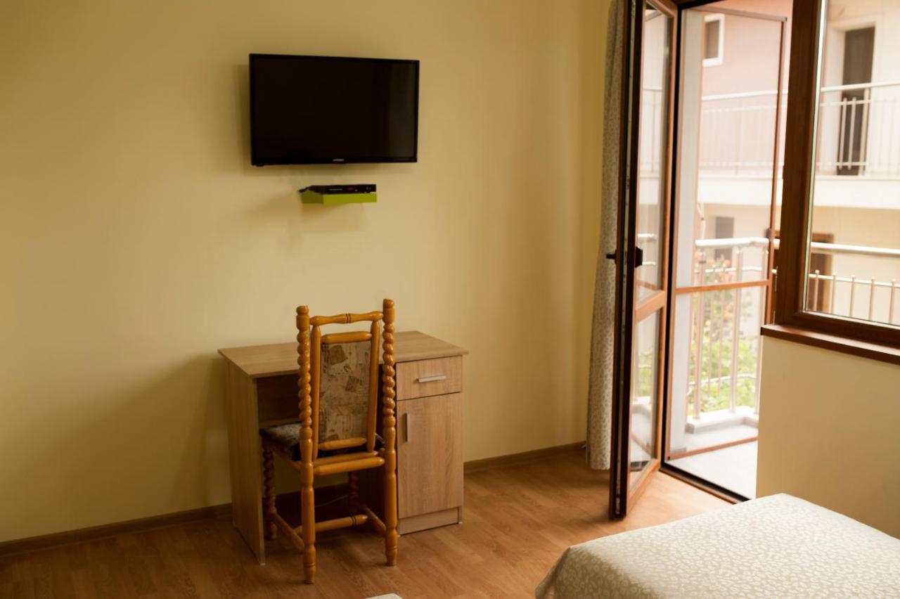 Alfa Guest Rooms With Parking ヴァルナ エクステリア 写真