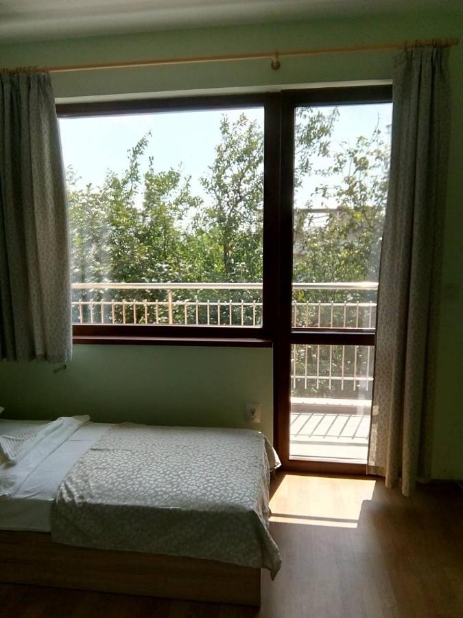 Alfa Guest Rooms With Parking ヴァルナ エクステリア 写真