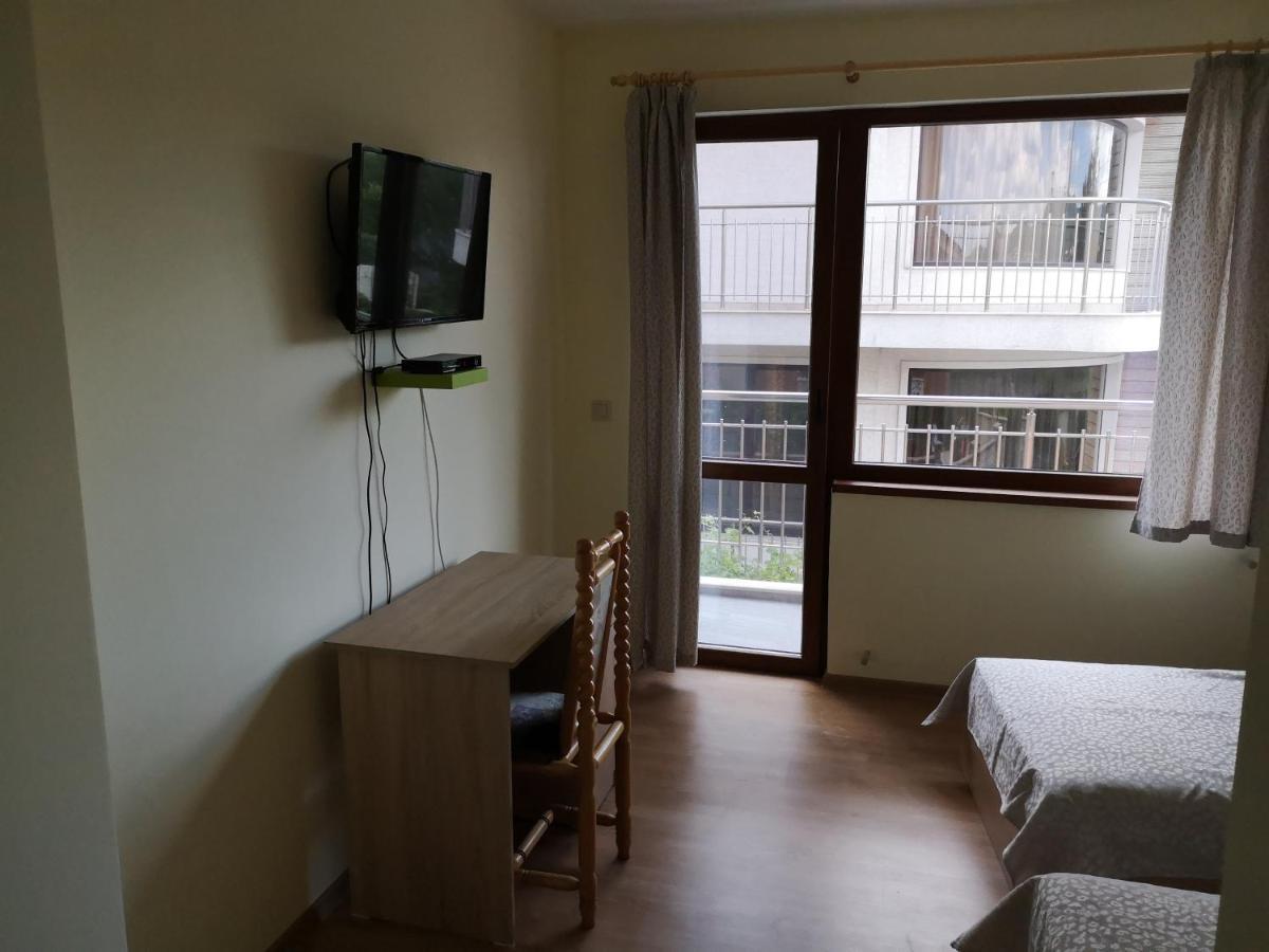 Alfa Guest Rooms With Parking ヴァルナ エクステリア 写真