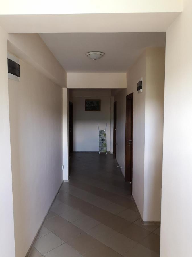 Alfa Guest Rooms With Parking ヴァルナ エクステリア 写真