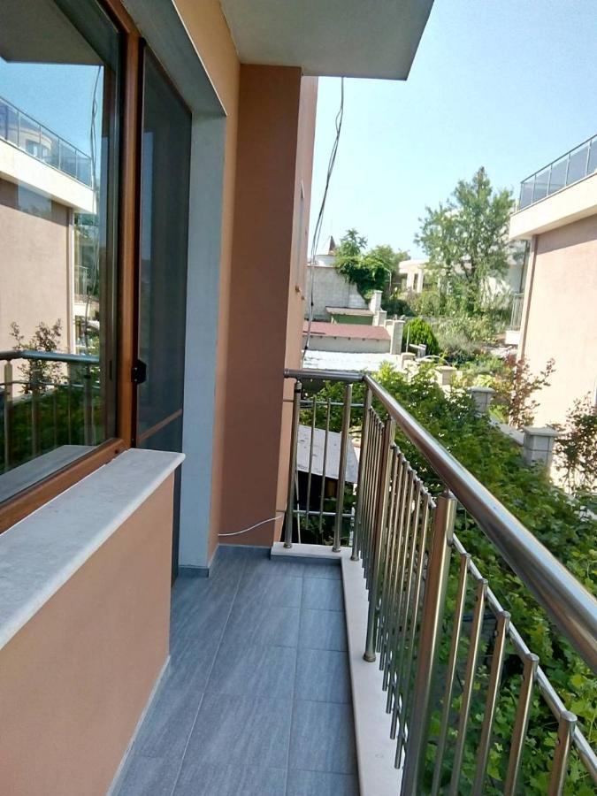 Alfa Guest Rooms With Parking ヴァルナ エクステリア 写真